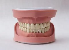石家庄牙科医院补牙价目表，石家庄做补牙好的口腔医院展示